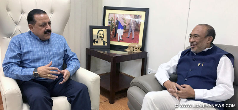 The Chief Minister of Manipur, Shri N. Biren Singh calling on the Minister of State for Development of North Eastern Region (I/C), Prime Minister’s Office, Personnel, Public Grievances & Pensions, Atomic Energy and Space, Dr. Jitendra Singh, in New Delhi on May 19, 2017.